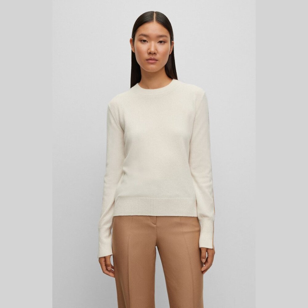 Hugo Boss Cashmere Crew-neck sweater in natural and camel XS